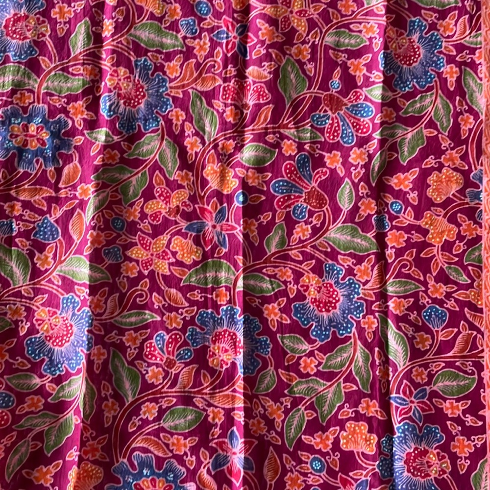 100% silk floral rectangular scarf. NWT